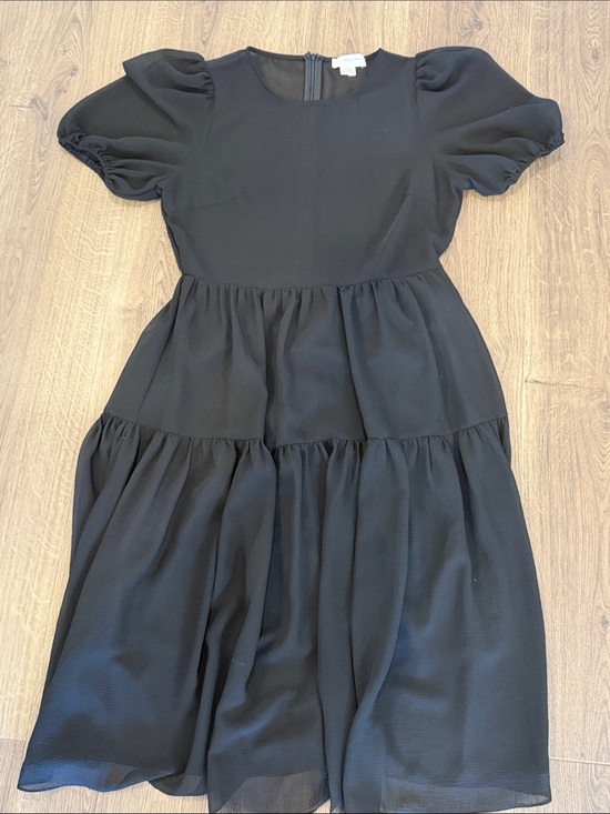 Never Fully Dressed Dresses & Skirts - Never Fully Dressed Black Tiered Puff Sleeve Midi Dress